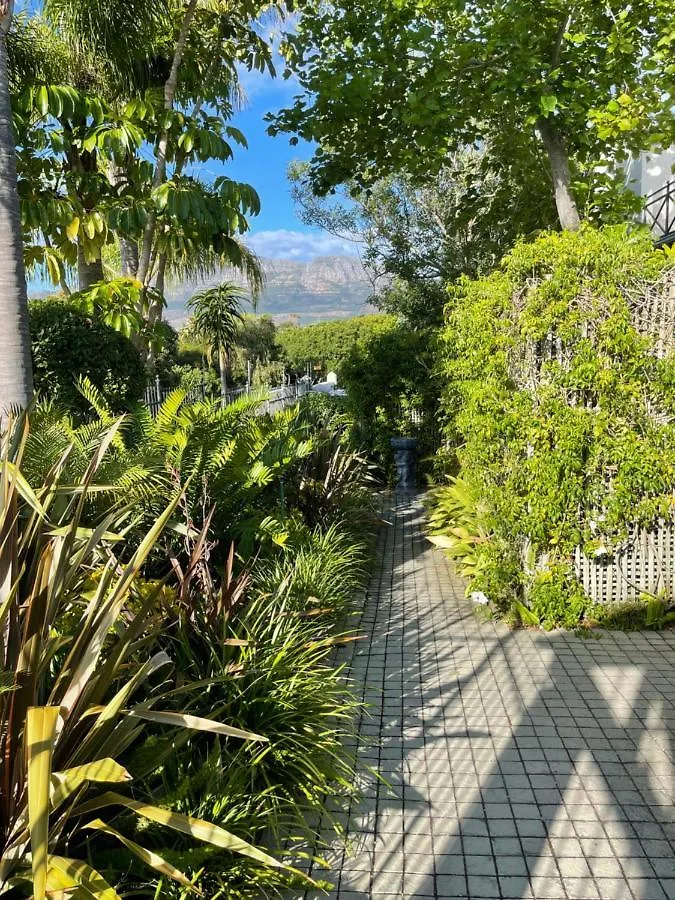 Constantiaberg Eco-Villa Cape Town 0*,