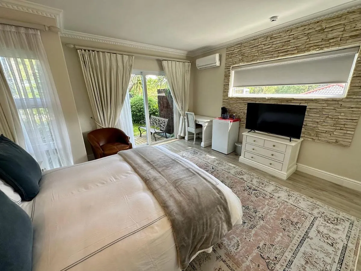 Constantiaberg Eco-Villa Cape Town Guest house