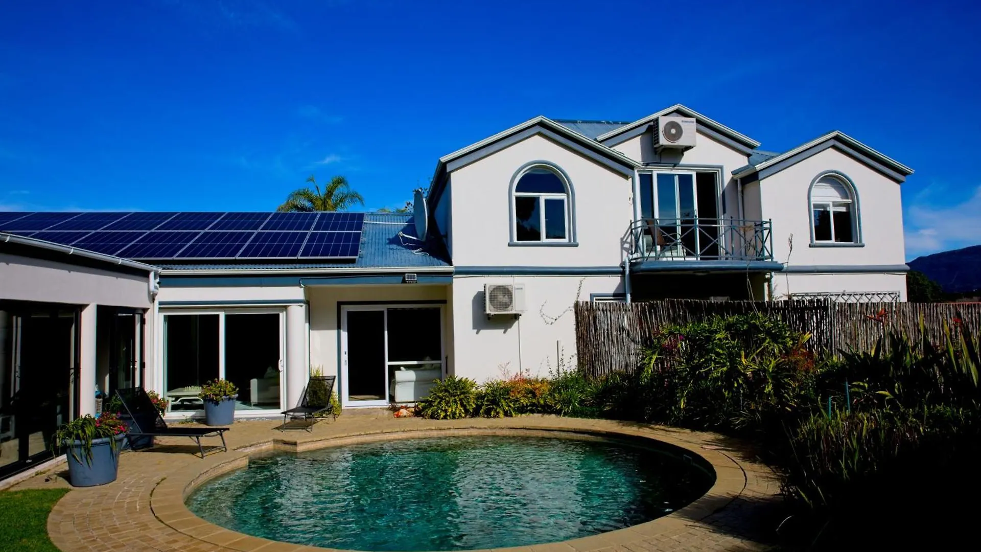 Constantiaberg Eco-Villa Cape Town Guest house